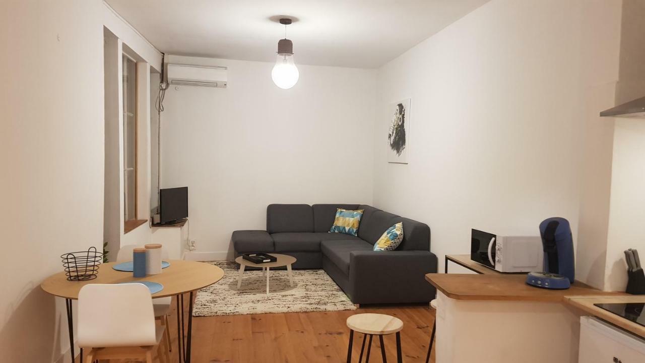 Appartement Avec Cour ★ Spacieux ★ Hyper Centre กัสทร์ ภายนอก รูปภาพ