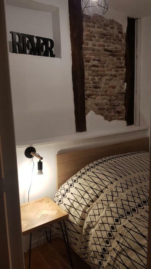 Appartement Avec Cour ★ Spacieux ★ Hyper Centre กัสทร์ ภายนอก รูปภาพ